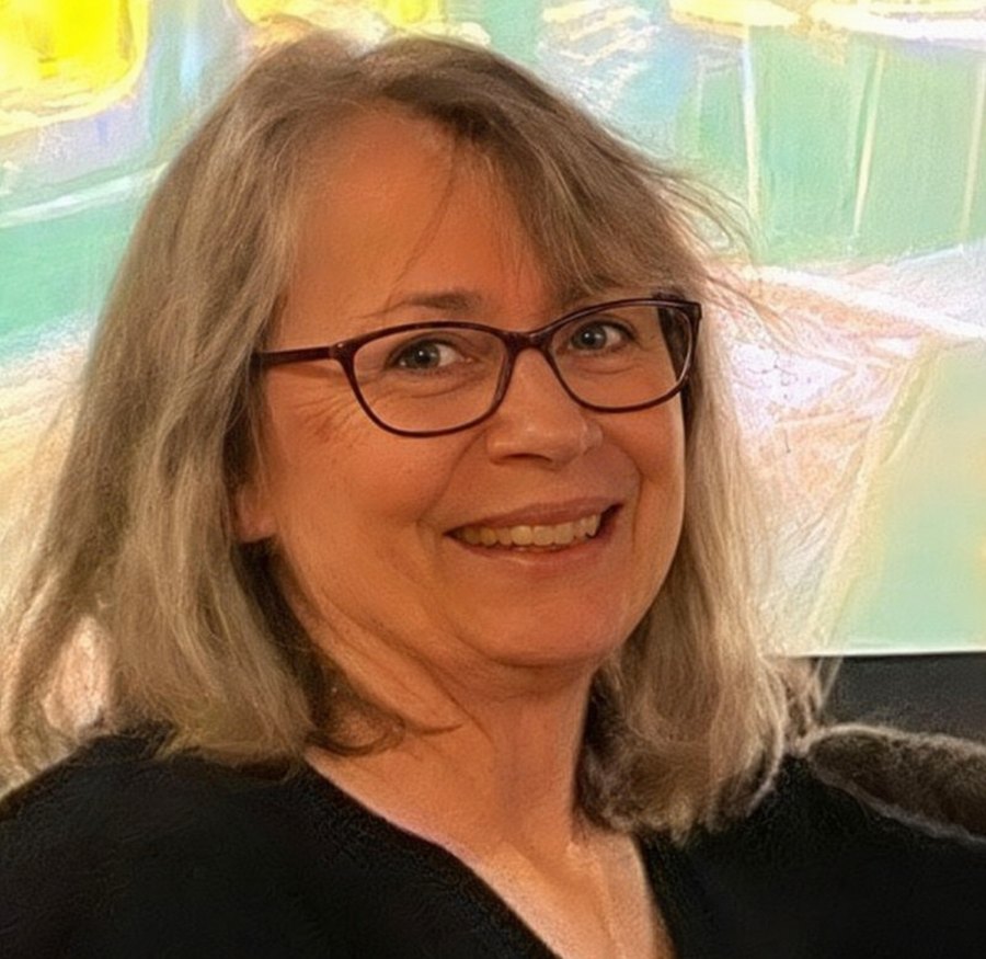 Sue Wachter, founder of By My Design and teacher of the Skills to Create courses